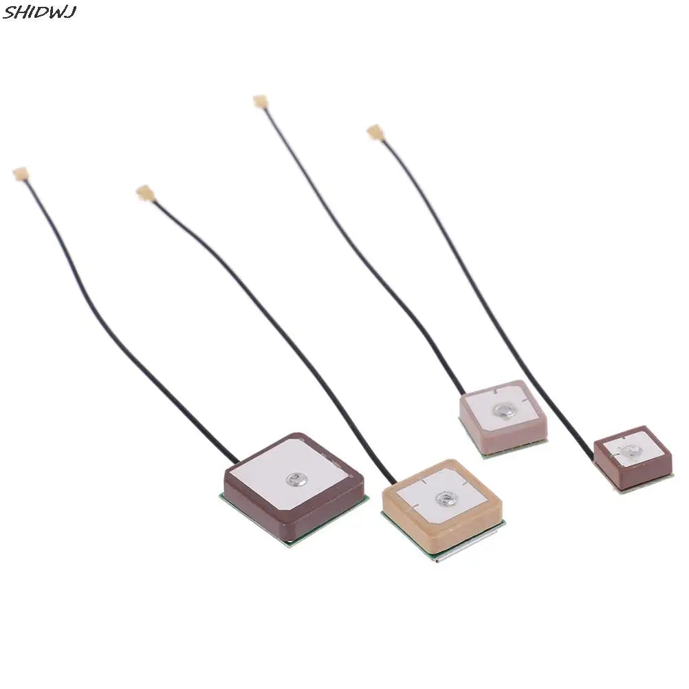 28DB GPS Antenne IPX Connector Voor IOT M2M LORA High Gain GPS Antenne Keramische Patch Interne