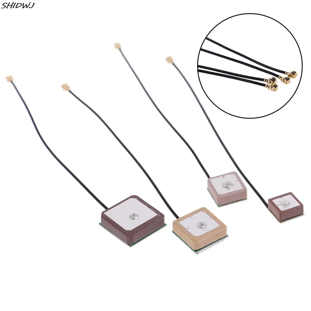 28DB GPS Antenne IPX Connector Voor IOT M2M LORA High Gain GPS Antenne Keramische Patch Interne
