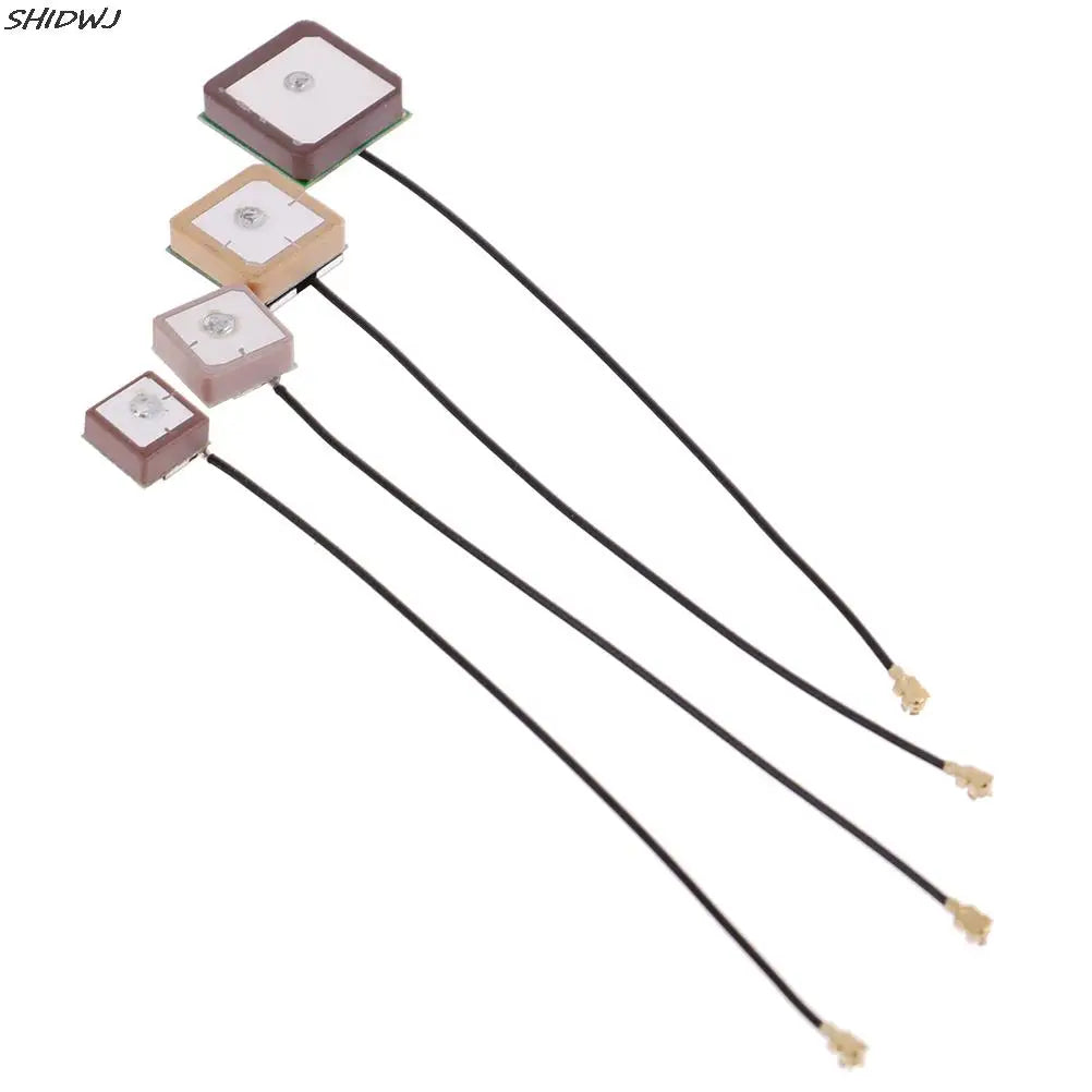 28DB GPS Antenne IPX Connector Voor IOT M2M LORA High Gain GPS Antenne Keramische Patch Interne