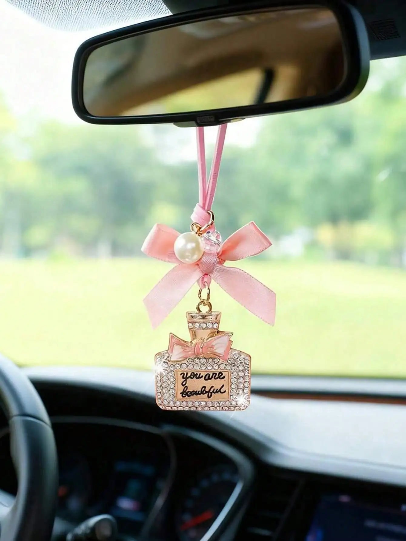 Rhinestone Alloy Perfume Bottle Car Rearview Mirror Ornament – Women’s Exclusive Interior Pendant, Car Interior Accessory