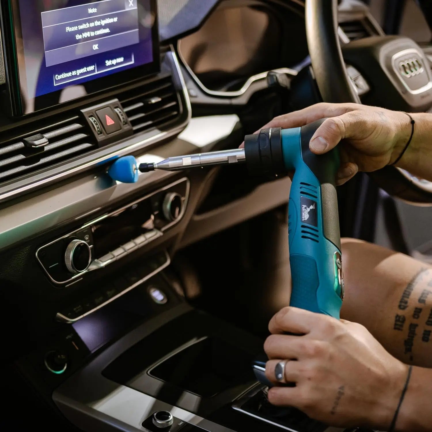 AUTIWOZ Cordless Mini Polisher 6-Speed Quick Change 1/3in 12mm & 3mm Dual Action Rotary 2.0Ah Battery Car Detailing Buffer