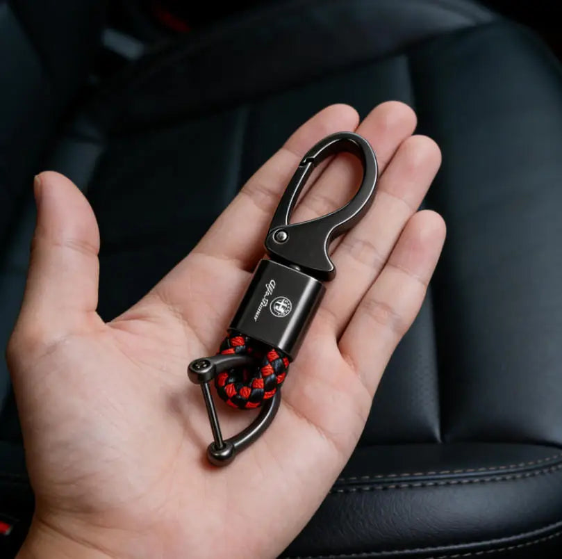 Motorcycle Keyring Metal Key Ring Braided rope Keychain for Alfa Romeo 159 156 147 Mito Giulia Giulietta Tonale Accessories