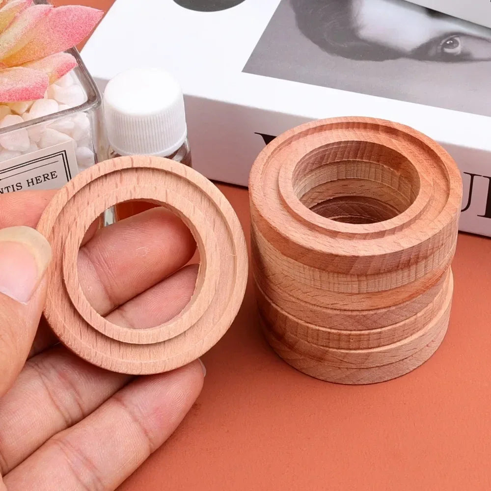 Circular Aromatherapy Wood Car Air Freshener Essential Oil Diffuser Absorb Perfume Beech Wood Tablets Car Interior Odor Removal