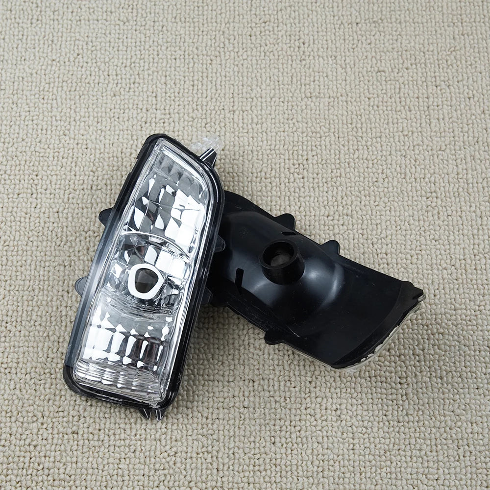 31111090 31111102 Left &Righ Mirror Indicator Turn Signal Light Lamp Lens For Volvo S40 S60 S80 C30 C70 V50 V70 2007 2008 2009