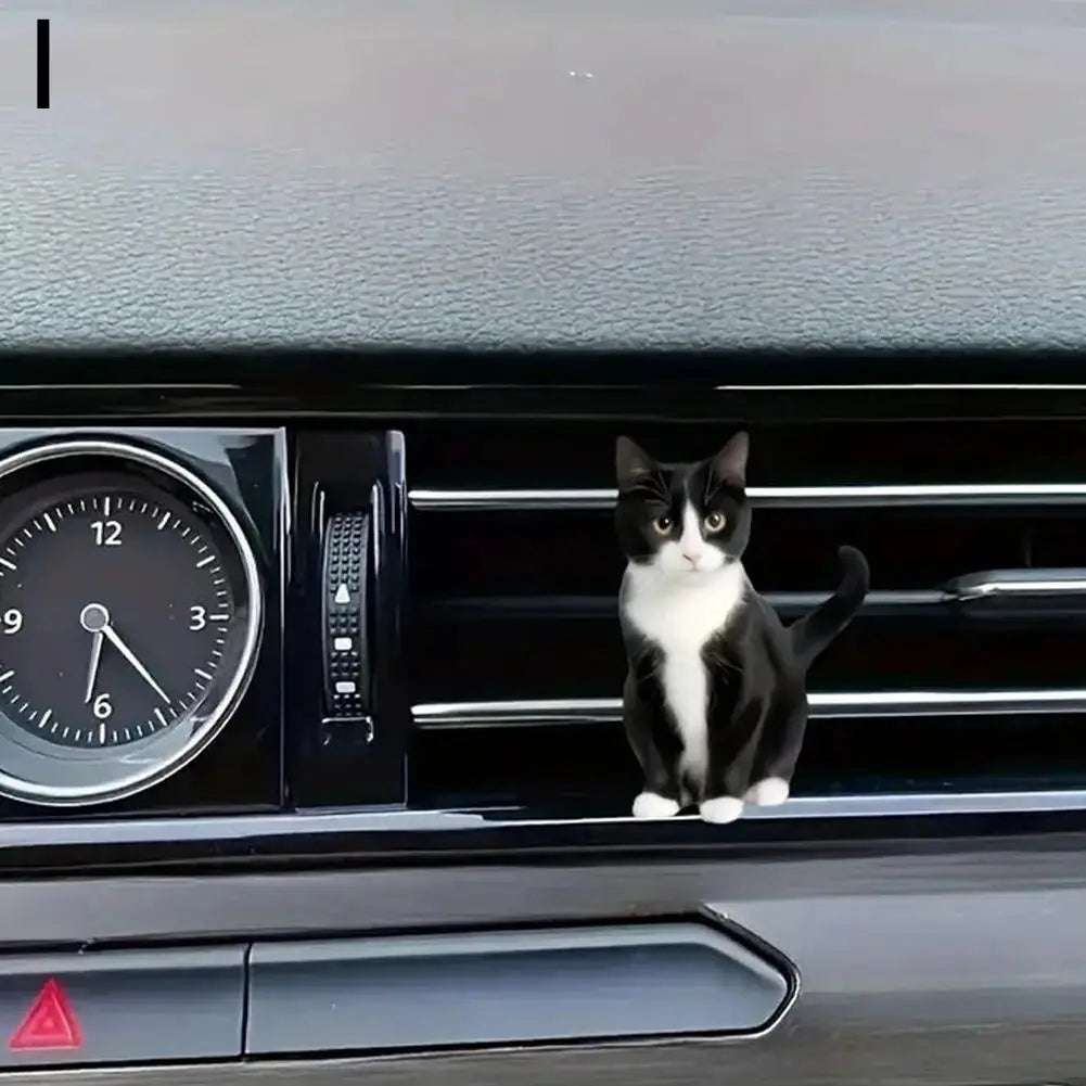 Cute Cartoon 2D Kitten Ventilation Clip Car Air Freshener Car Air Conditioner Air Outlet Aroma Diffuser Auto Interior Decoration