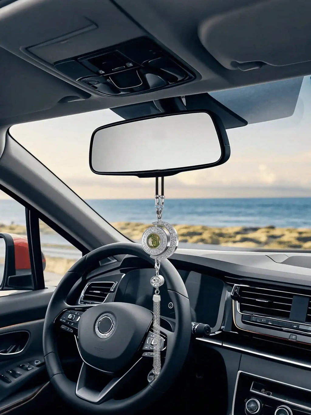 1Pc Rotating Diamond Car Perfume Pendant - Refillable DIY Fragrance Container, Elegant Metal Aromatherapy Pendant