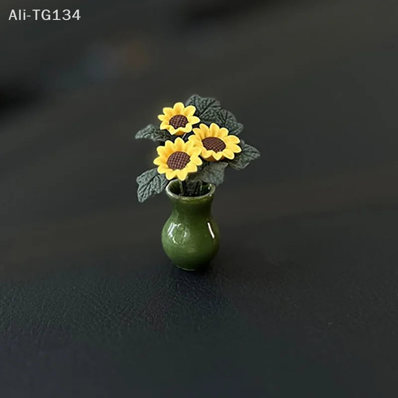 Car Interior Decoration Resin Mini Sunflower Vase Auto Center Console Rearviewi Mirror Ornaments For Car Accessories Woman Gifts