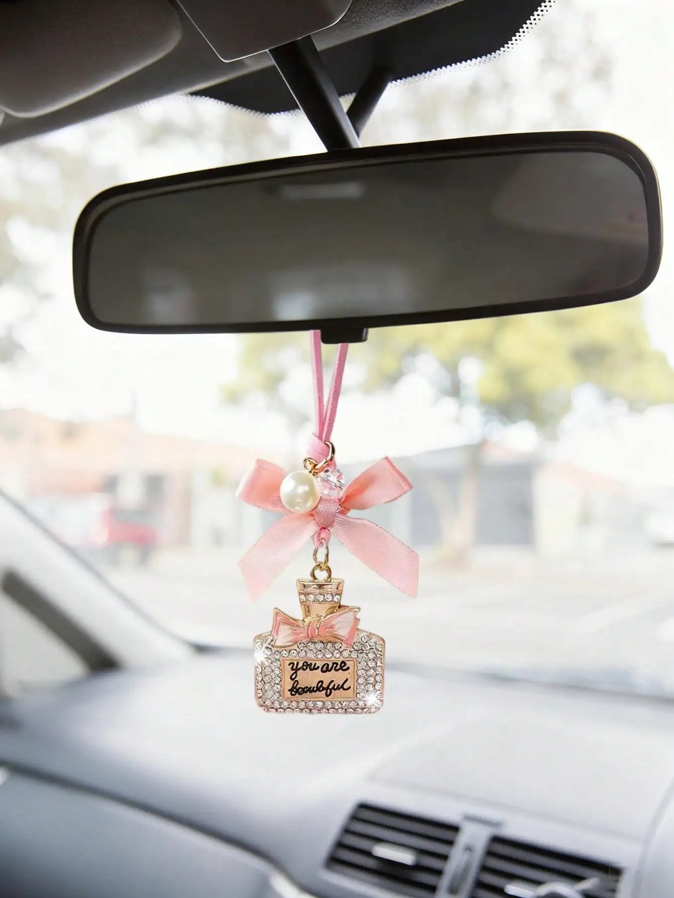 Rhinestone Alloy Perfume Bottle Car Rearview Mirror Ornament – Women’s Exclusive Interior Pendant, Car Interior Accessory