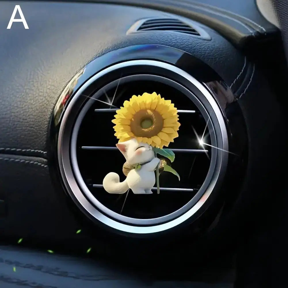 Cute Cartoon 2D Kitten Ventilation Clip Car Air Freshener Car Air Conditioner Air Outlet Aroma Diffuser Auto Interior Decoration